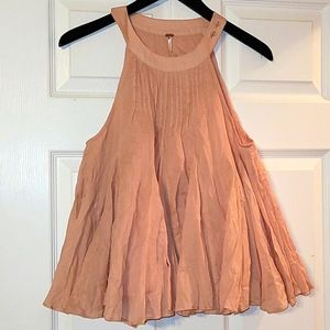 Free People Peach Flowy Tank!